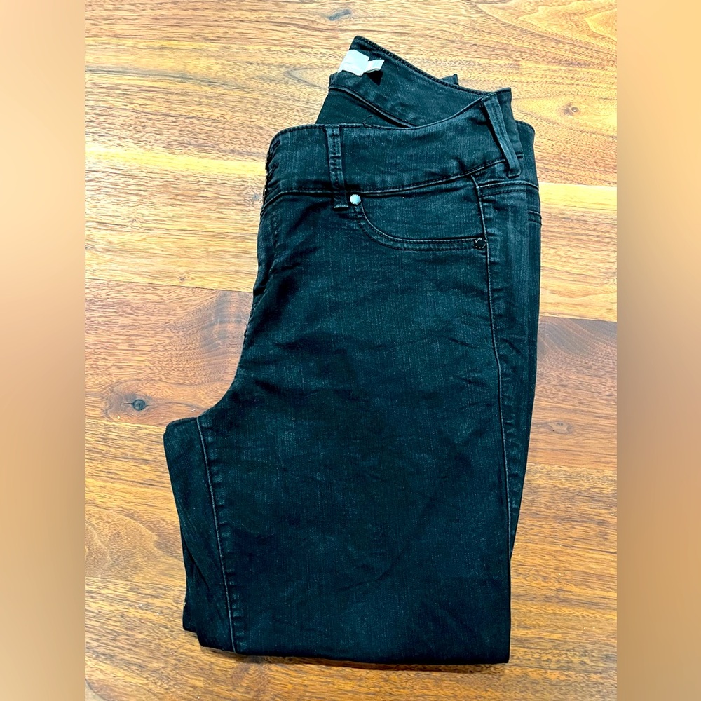 TORRID 16R SUPER STRETCH JEGGING JET BLACK High waisted jeans